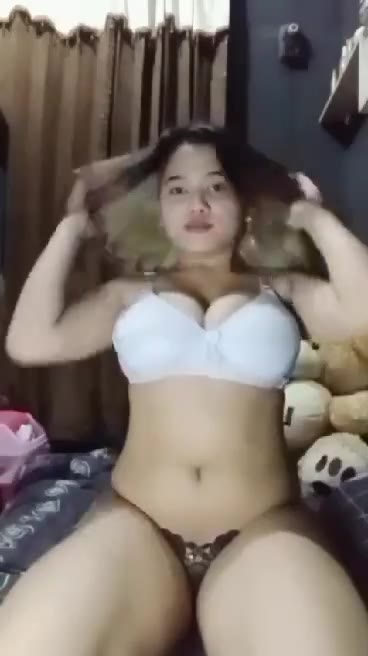 Bebby Goyang Maut Kontol Keras Dibantai!